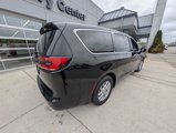 New 2025 Chrysler Pacifica Select image 5