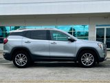 Used 2024 GMC Terrain SLT image 3