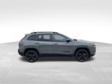 Used 2023 Jeep Cherokee Altitude Lux image 4