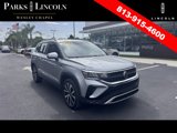Used 2022 Volkswagen Taos SE image 2