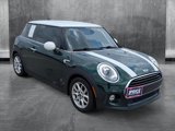 Used 2018 MINI Cooper 2-Door Hardtop image 3