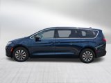 New 2025 Chrysler Pacifica Select image 4