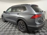 Used 2020 Volkswagen Tiguan SE image 2