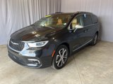 Used 2022 Chrysler Pacifica Pinnacle image 3