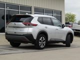 Used 2021 Nissan Rogue SV w/ Premium Package image 3