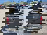 Used 2010 Nissan Frontier SE image 4