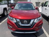 Used 2018 Nissan Rogue SV image 2