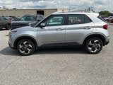 Used 2024 Hyundai Venue SEL image 2