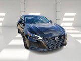 Used 2023 Nissan Altima 2.5 SR image 3