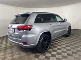 Used 2021 Jeep Grand Cherokee Laredo X image 3