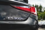 Used 2022 Lexus ES 300h w/ Premium Package image 4