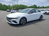 New 2025 Hyundai Elantra SEL image 2