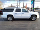 Used 2008 GMC Yukon XL Denali image 3