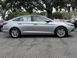 Used 2017 Hyundai Sonata SE image 2