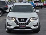 Used 2018 Nissan Rogue SV image 2