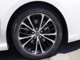 Used 2018 Toyota Camry SE image 5