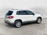Used 2010 Volkswagen Tiguan SE image 5