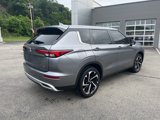Used 2022 Mitsubishi Outlander SE image 3