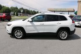 Used 2019 Jeep Cherokee Latitude w/ Popular Appearance Group image 2