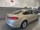 Used 2017 Ford Fusion SE w/ Fusion SE Technology Package image 3