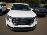 Used 2024 GMC Terrain SLT image 2