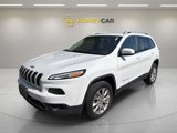 Used 2017 Jeep Cherokee Limited image 3