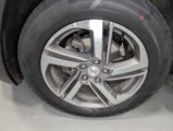 Used 2018 GMC Terrain SLT w/ Preferred Package image 3