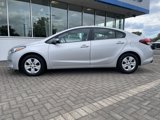 Used 2017 Kia Forte LX image 2