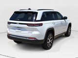 New 2025 Jeep Grand Cherokee Limited image 3