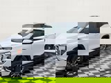 Used 2024 GMC Terrain SLT image 3