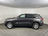 Used 2019 Jeep Grand Cherokee Laredo image 3
