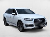 Used 2017 Audi Q7 3.0T Premium Plus w/ Premium Plus Package image 3