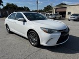 Used 2017 Toyota Camry SE image 3