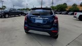 Certified 2022 Buick Encore GX Essence image 3
