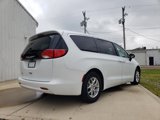 Used 2023 Chrysler Voyager LX image 5