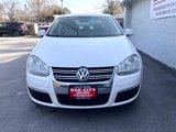 Used 2010 Volkswagen Jetta Sedan image 3