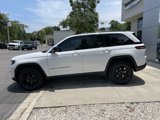 New 2025 Jeep Grand Cherokee Altitude image 4