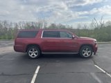 Used 2015 Chevrolet Suburban LT image 2