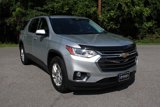 Used 2020 Chevrolet Traverse LT image 2