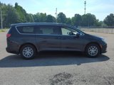 Used 2022 Chrysler Voyager LX image 4