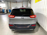 Used 2016 Jeep Cherokee Limited image 4