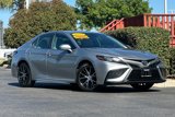 Used 2022 Toyota Camry SE image 2