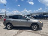 Used 2013 Nissan Rogue SV image 3