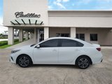 Used 2023 Kia Forte LXS image 2