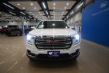 Used 2024 GMC Terrain SLT image 3