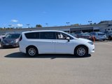 Used 2022 Chrysler Voyager LX image 4