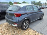 Used 2023 Hyundai Venue Limited image 4