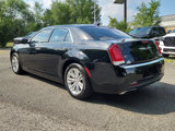 Used 2016 Chrysler 300 Limited image 3