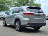 Used 2017 Toyota Highlander Limited Platinum image 6