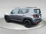 Used 2018 Jeep Renegade Altitude image 3